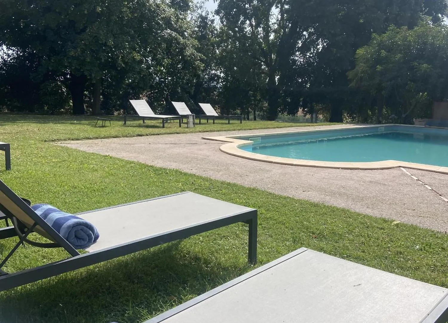 Manoir Du Bouyssou Bed & Breakfast Cintegabelle